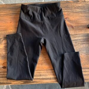 Alyth Ribbed Devoted LITE Dynamic High Rise Leggings - Size Medium